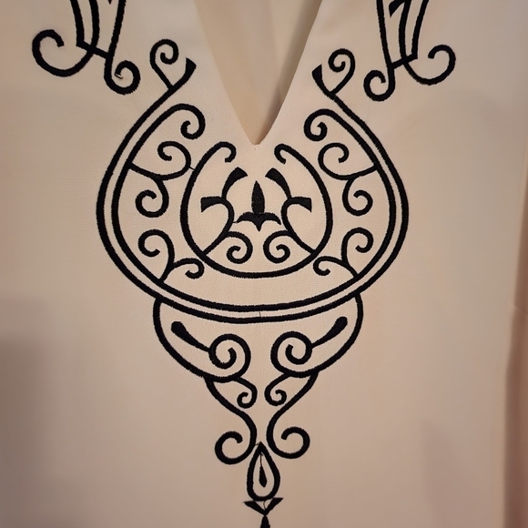 Vintage Danny & Nicole Embroidered Tunic Blouse Side Zip (Flaw) - Picture 2 of 10